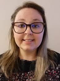 Can someone edit school picture into professional headshot?