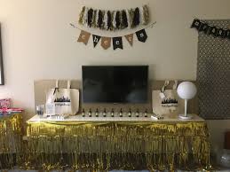 Join the thousands of thinkers who get our content first. Chicago Bachelorette Party Hotel Room Decor With Diy Steamer Tassels And Chee Bachelorette Decorations Bachelorette Party Hotel Room Hotel Bachelorette Party
