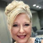 Debbie Setter's Instagram, Twitter & Facebook