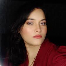 Dubai me Jakarta 2nd prize lekar aai he Eshika Agarwal Bhabi 😍🙏many many  congratulations to you 😍🙏 We are so proud of you bhabi 😊 Teacher  @manish.duxxa @barshamds Dance school @manishdancestudio2015 #dubai🇦🇪 #