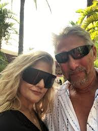 Kara Ruthruff's Instagram, Twitter & Facebook