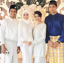 Kali ini kita selongkar beg eyra hazali. Pelakon Drama Mr Grey Cerita Budak Sepet