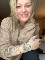 So I believe Introductions are in order! **Greetings, luminous souls of the  Fae Circle!** ✨🧚‍♀️ I am **Sakairi Melodious**, Fae Queen of the  **Metaloid Kingdom**—a modern Fae, woven of both **cyber magic