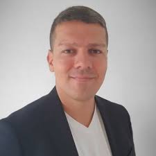 Claude Carvalho (@Claude_Carvalho)