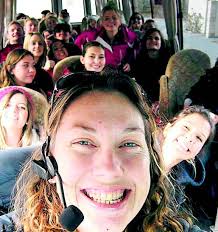 Tour guide chasing award