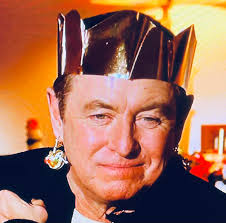 tommiee_ wearing our bestseller earrings ❤️