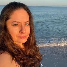 LIVE si Alma Matute (@almacatrachita)