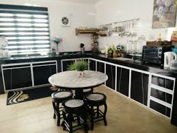 Model teras rumah minimalis sederhana, cantik dan modern. Rumah Idaman Dapur Rumah Kampung