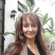 Tanya Meehan's Instagram, Twitter & Facebook