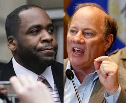 Former detroit mayor kwame kilpatrick sits in a detroit courtroom. 4n6cwqtcbjfu6m