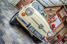 老公突然在这时间想吃猪颈肉，在记忆中最近和这个时间还营业(又有猪颈肉的)的就只有这家。 其实，觉的这家是很明显吃气氛及环境的餐馆，可幸的是他们的食物也瞒不赖。 只不过价钱有点贵。。 是一班年轻人聚餐的好去处。 基本上整个餐馆的设计有充满kampung的概念，非常有街食的气氛。 Bbq Thai Thai Street Food At Old Klang Road Huislaw Com