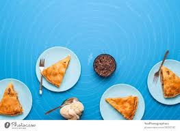 Thanksgiving is a national holiday celebrated on various dates in the united states, canada, grenada, saint lucia, and liberia. Apfelkuchenscheiben Auf Tellern Thanksgiving Day Abendstisch Apfel Dessert Ein Lizenzfreies Stock Foto Von Photocase