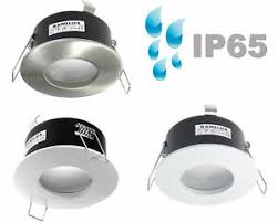 Aufgrund der flachen und spritzwassergeschützten bauweise ergeben solche lampen im bad sogar mehr sinn als der einbau herkömmlicher leuchtkörper. Einbaustrahler Einbauleuchte Bad Ip65 Dusche Led Leuchtmittel 230v Gu10 Vordach Ebay