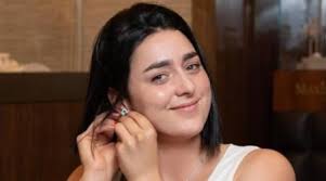 Height 168cm (5 ft 6 in) profile data courtesy atp/wta. Ons Jabeur Height Weight Family Facts Spouse Education Biography