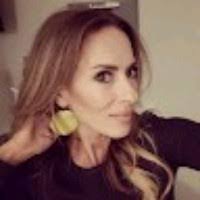 Amy Ballenger's Instagram, Twitter & Facebook