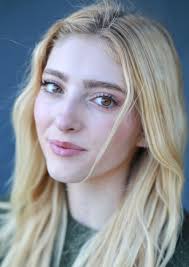 Fan Casting Willow Shields as Ashley Dowling in Twilight
