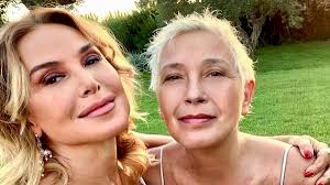 Barbara D'Urso fuori da Pomeriggio 5, la reazione della sorella Daniela