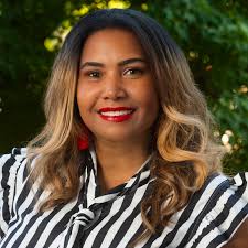 Erica Lowman's Instagram, Twitter & Facebook