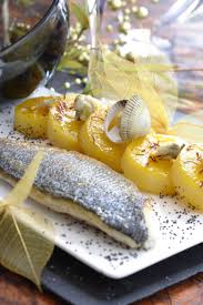 Filet De Bar Roti Pomme De Terre Fondante Au Safran Et Sabayon Au Champagne Recettes De Cuisine Cuisine Poisson Recettes Poissons Et Fruits De Mer