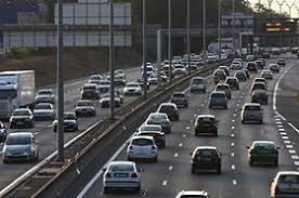 Aucun bus ne circule sur trois lignes et environ un bus sur trois circule sur seize autres lignes alors que la circulation des tramways est normale, selon la compagnie tbc (tram et bus de la communauté urbaine de bordeaux). Rocade De Bordeaux Wikipedia
