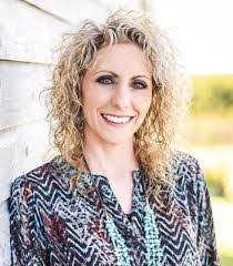 Kara Rodgers's Instagram, Twitter & Facebook