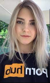 Consigli utili gratuiti di esperti nei vari settori del matrimonio e idee originali per le nozze. Pretty Girls On Twitter Eva Elfie