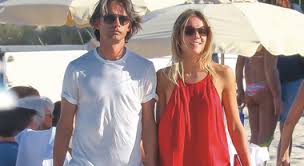 The model was born in italy on december 30, 1989. Pippo Inzaghi Futuro Papa In Vacanza Con La Fidanzata Angela Robusti Col Pancino Sospetto