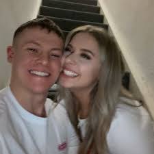 Rosie Herman's Instagram, Twitter & Facebook