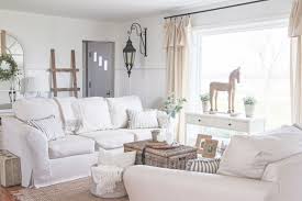 Du kannst deiner katze auch mit clickertraining beibringen, auf kommando von den möbeln zu springen. So Kannst Du Deine Katze Von Dem Sofa Fernhalten Comfort Works Blog Design Inspirationen