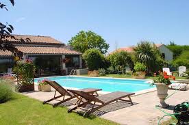 28 Avis Et 25 Photos Pour Cottage With Pool Usually Sole Use Garden Room Aircon Bedroom Nr Estuary Tripadvisor Semoussac Location De Vacances