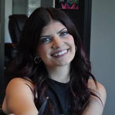 Gracie Faust- stylist