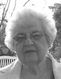 Almont football wins district; remains undefeated