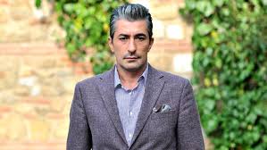He appeared alongside burak tozkoparan in the turkish series. Erkan Petekkaya Kimdir Haberler