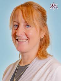 Stefani Watson's Instagram, Twitter & Facebook