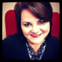 Elisa Strickland's Instagram, Twitter & Facebook