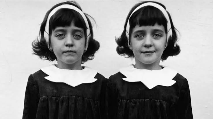Experiences of the uncanny reveal cracks in our metaphysics | Mark Windsor  » IAI TV