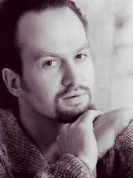 Michael Elliscasis (Tenor)