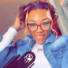 Rae Taylor (@raelyn.purham17) • Facebook