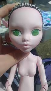 Doll making with paper and acrylic colors