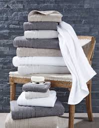 Awesome 10 Bathroom Towel Color Combinations Some Of The Most Inspiring And Also Lovely For In 2020 Spa Towels Gray Towels Bathroom Spa