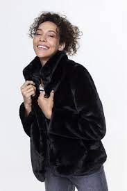 Maybe you would like to learn more about one of these? Veste En Fausse Fourrure Noire Pour Femmes Trench Coat