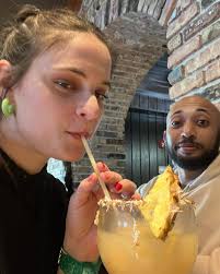 Taylor Needham (@taylor__needham) • Instagram photos and videos