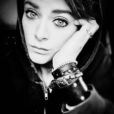 If Walls Could Talk” by Kali Fox-Jirgl — International Human Rights Art  Movement