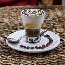 Conoscete il bicerin di cavour, bevanda storica di sono pochi i passaggi che vi permetteranno di realizzare un goloso caffè marocchino, pronto da. Marocchino Le Origini E La Ricetta La Cucina Italiana