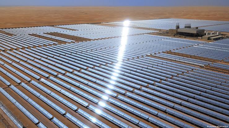 Saudi Arabia holds huge solar project