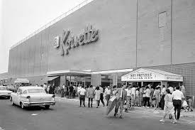 12 Mile And Gratiot Roseville Michigan My Mom Used To Take Me Shopping Here All The Time With Her They Had Roseville Michigan Detroit History Long Island Ny