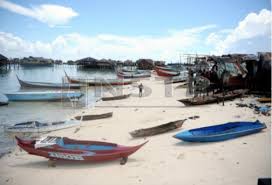 The island is situated about one kilometre east of semporna town and is mainly inhabited by the bajau laut people, who are usually referred to as 'sea gypsies'. 1 295kg Of Garbage Collected In Pulau Bum Bum