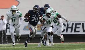 Aaron Jones Football Utep Miners Aaron eugene jones (born july 26, 1993) is an american professional basketball player for cholet basket of the lnb pro a.