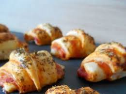 Croissants Aperitifs Facon Pizza Recette Recettes De Cuisine Recette Recette Croissant