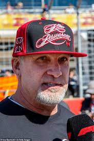 Monster garage is an american television series aired on the discovery channel and hosted by jesse james. Jesse James Enthullt Seine Discovery Channel Neustart Monster Garage Verzogert Wurde Aktuelle Boulevard Nachrichten Und Fotogalerien Zu Stars Sternchen
